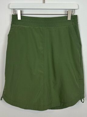 LIV Casual Olive Green Pull-On Skirt Size Small Athleisure Athletic